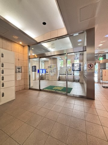 エントランスホール