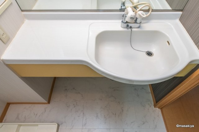 グラノーラの洗面所|洗面・脱衣　シャンプードレッサー付き。