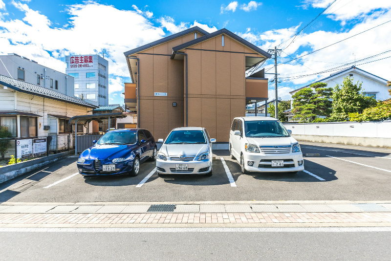 グラノーラの駐車場|駐車場