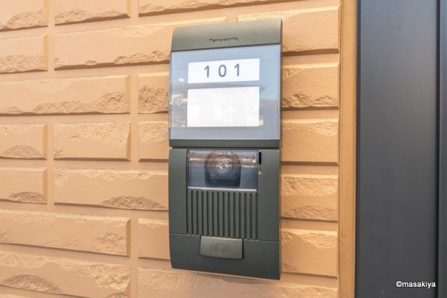 グラノーラのエントランス