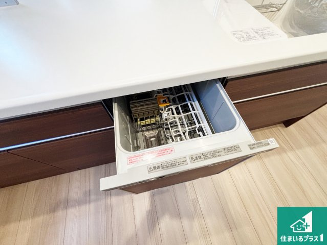 10(土)11(日)12(祝)現地説明会開催中　奈良市芝辻町の設備|食事後の一仕事、食器洗いをボタン一つでお任せできちゃいます！場所を取らないビルトイン式なので、お料理スペースもしっかり確保！
