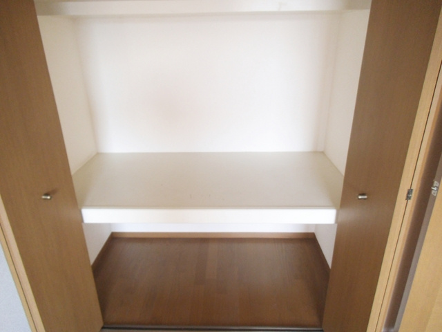 浮間パークサイドハイツの収納|洋室には大きなクローゼットあり！