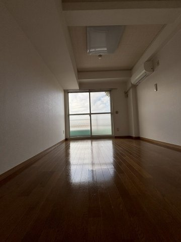 グリーンハイツ麻生(考友第6ビル)の居間・リビング