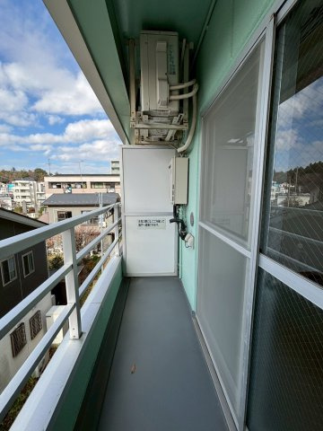 グリーンハイツ麻生(考友第6ビル)のバルコニー