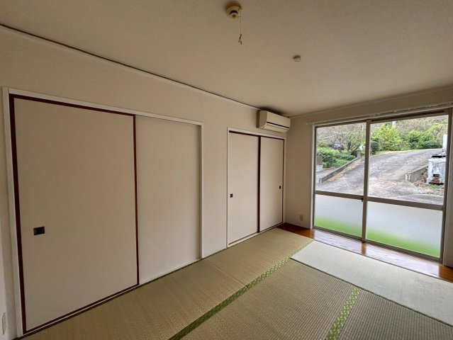 グランドヒル岡上Aの和室