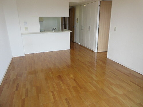 エム・ブランド相模大野の居間・リビング|LDK約14.8畳　内装前　※2023年09月の写真