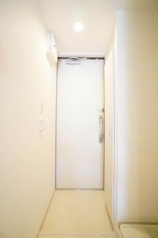 リブリ・LUCE町田の玄関