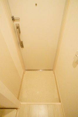 リブリ・ever freeの玄関