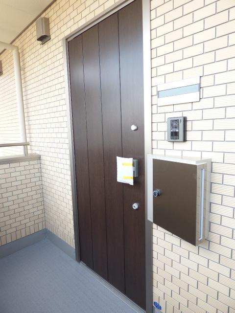 コンフォート長津田の玄関