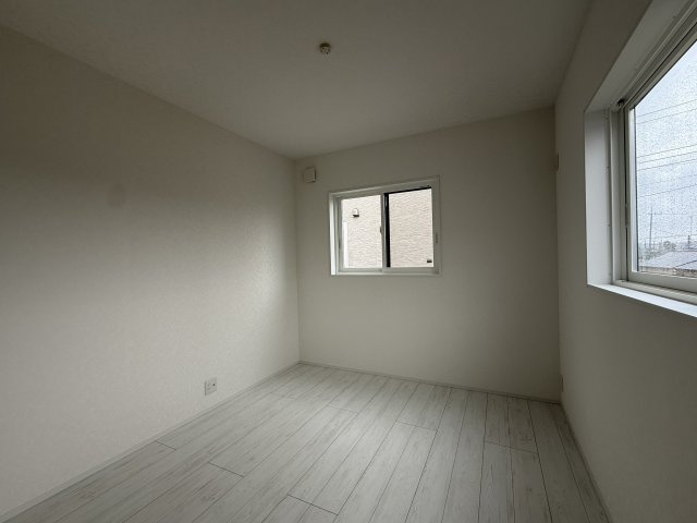 匝瑳市八日市場ロA区／太陽光発電システム付　新築一戸建の洋室