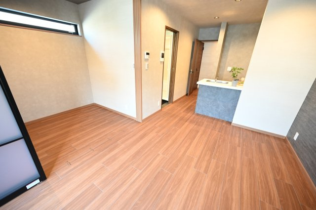 【居間・リビング】 | VALTERRA天理 | 同物件別部屋写真