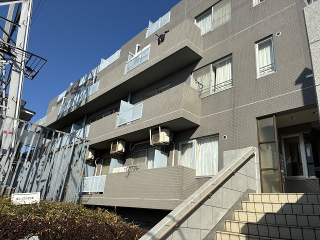 ボン・ファミリエ宮崎台の外観