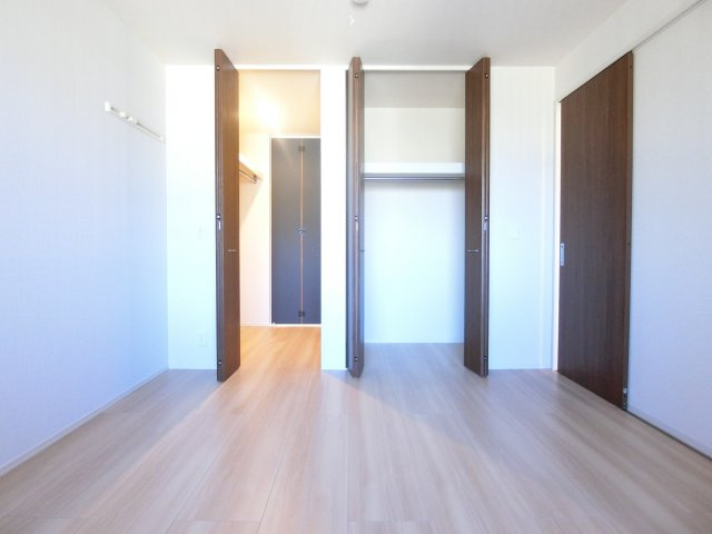 くみの木ヒルズⅠの寝室|同物件別部屋イメージ写真