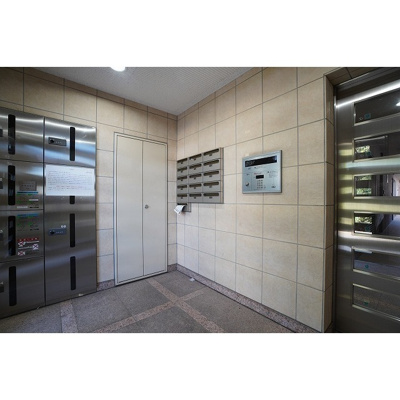 【エントランス】 | ロイヤルヒルズ中浦和 | メールボックス　オートロック