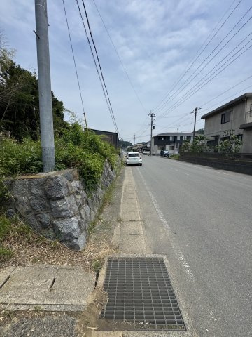 常磐下船尾村山 売土地の前面道路含む現地写真