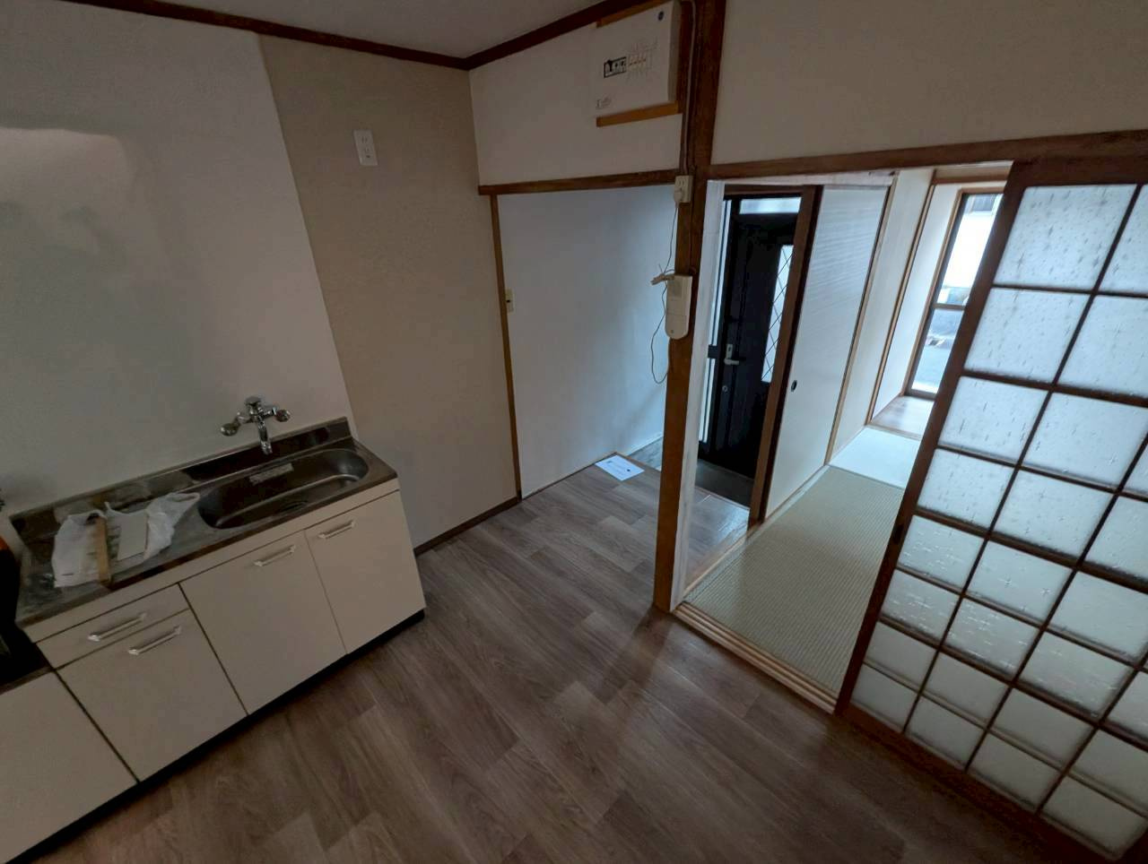 美園町貸家Bの居間・リビング