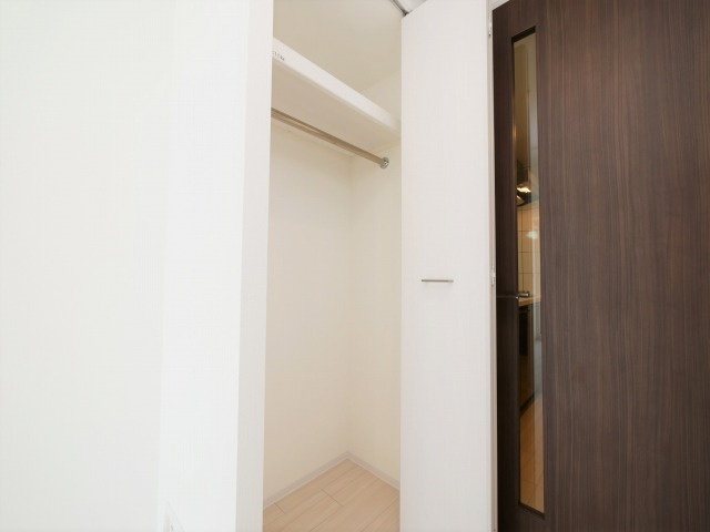 エスリード難波セントラルの収納