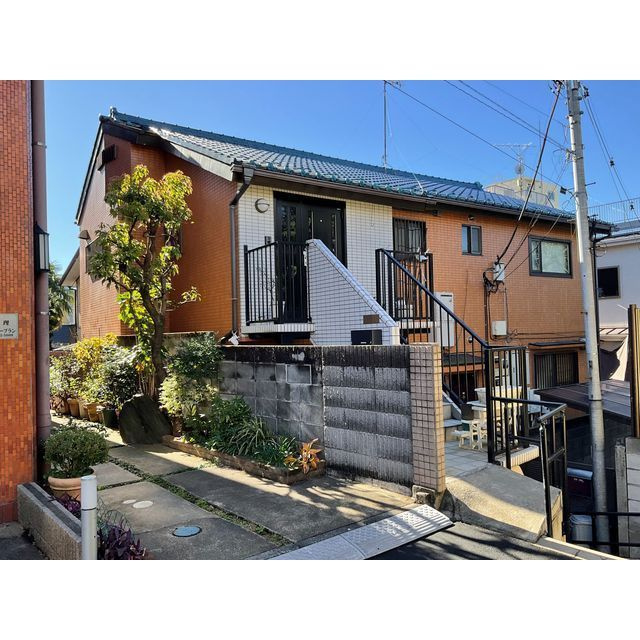 メゾンエトワールの外観|落ち着いた雰囲気の外観です