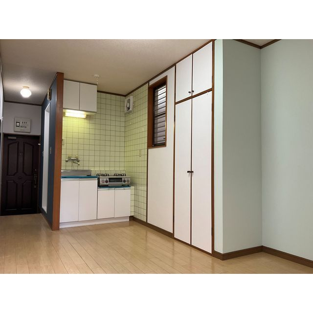 メゾンエトワールの居間・リビング|ゆったり過ごせる居間です