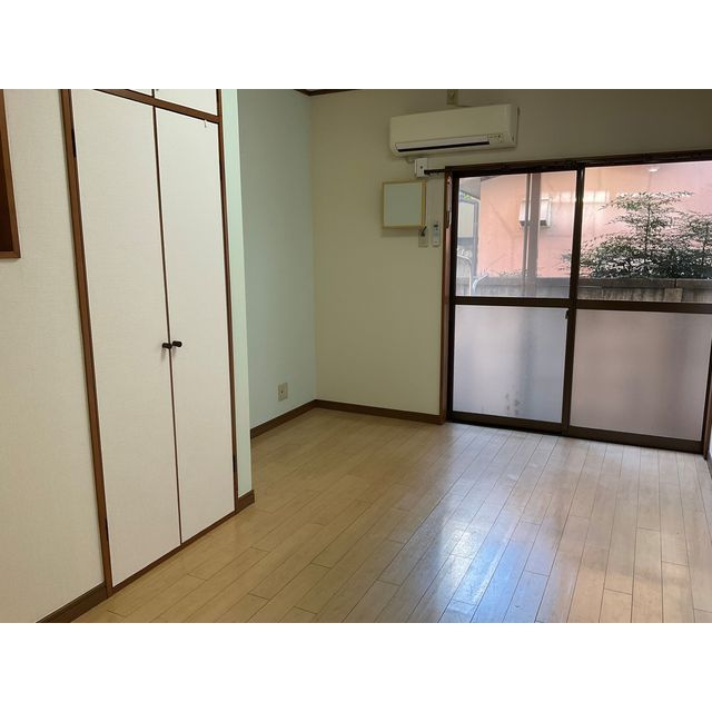 メゾンエトワールの居間・リビング|ゆったり過ごせるリビングです