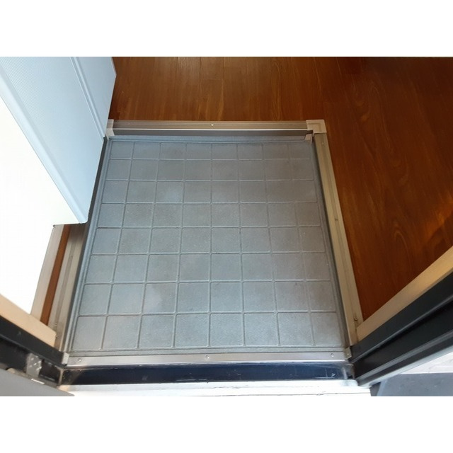 ＹＯＵＮＧ　ＡＭＭＳの玄関|明るい玄関です