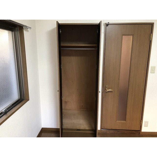 ＣＲＥＳＣＥＮＴ　ＭＯＴＯＮＥＳの収納|クローゼット