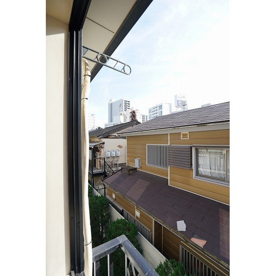 ＣＲＡＤＬＥのバルコニー|洗濯物干せます