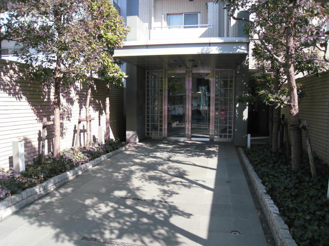 パークハウス新中野ディーセントのエントランス|落ち着いたエントランスです