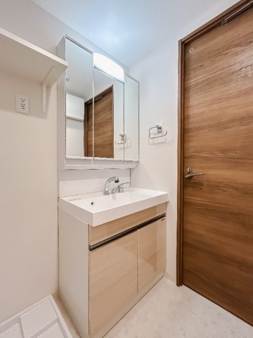 Ｌｉｂｅｒｔｅ沼袋の洗面所|広い洗面スペース