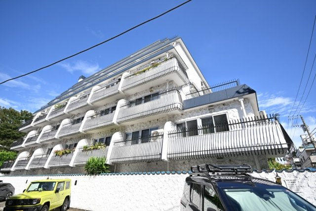 秀和第二神宮レジデンスの外観|外観もきれいです