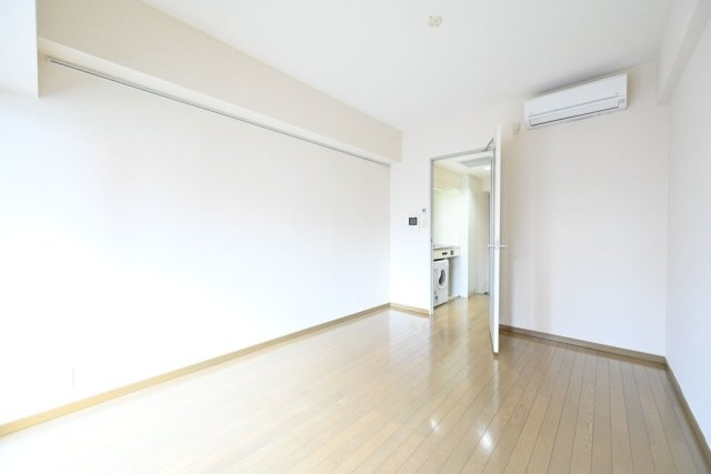 三軒茶屋リリエンハイムの洋室|ゆったりした洋室です