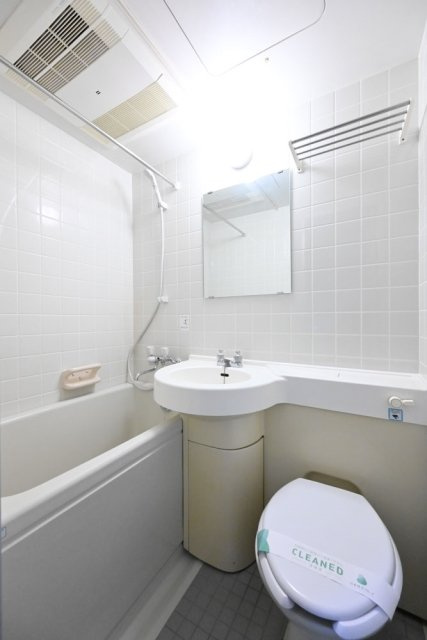 三軒茶屋リリエンハイムの浴室|日々の疲れを癒すお風呂付です