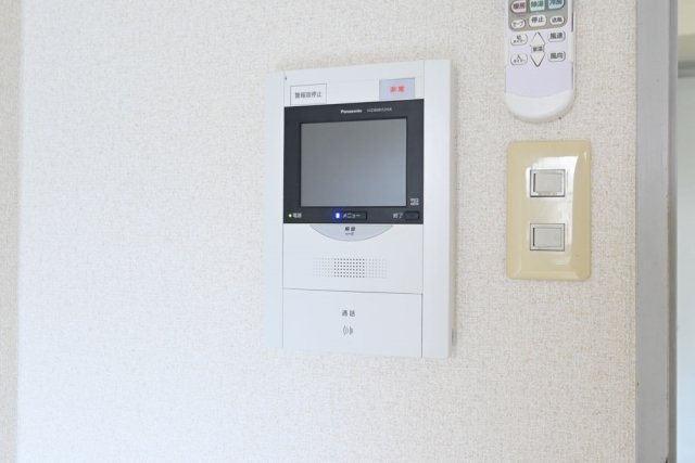 三軒茶屋リリエンハイムのセキュリティ|モニター付オートロック