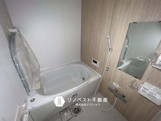 ネオイース勝山北パークサイドの浴室|リフォームで新設されたバスタブで日々の疲れを癒してください♪