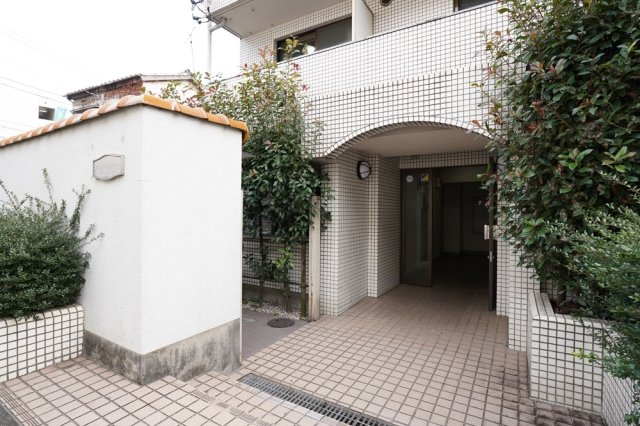 メゾン・ド・コンセールのエントランス|清潔なエントランスです