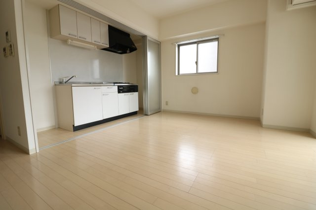 【居間・リビング】