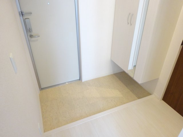 グランレイクコンゴウの玄関|同物件別部屋イメージ写真