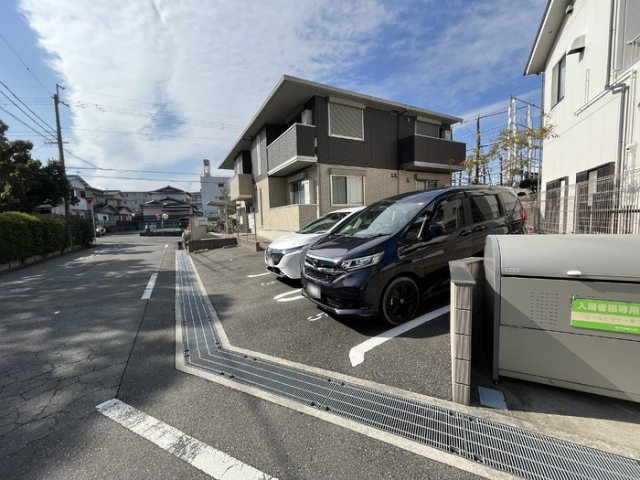 グランレイクコンゴウの駐車場