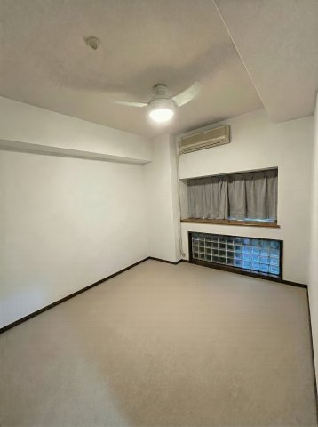 ダイアパレス中落合の居間・リビング