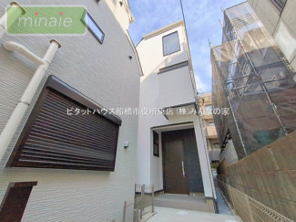 【外観】 | 南行徳10分　小学校8分　中学校6分　福栄　6号棟 | 販売現地
カジュアルな外観です♪