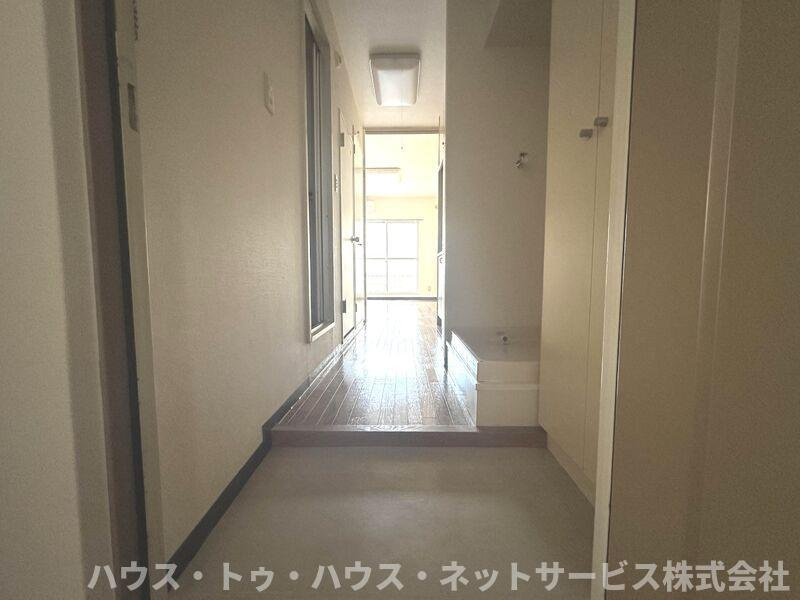 ラフィーヌ松ケ丘の玄関