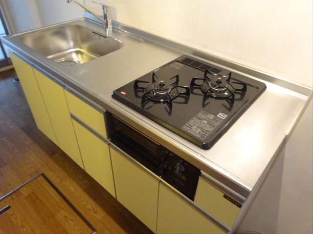 サザンハイム上原のキッチン|お料理しやすいキッチンです