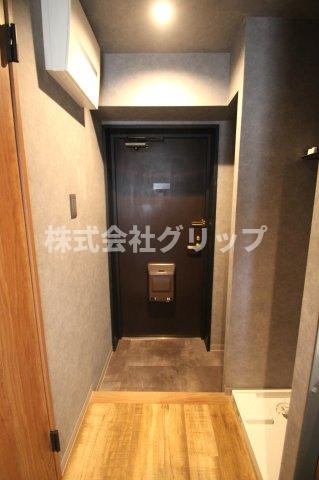 ナイスアーバン鶴見中央の玄関