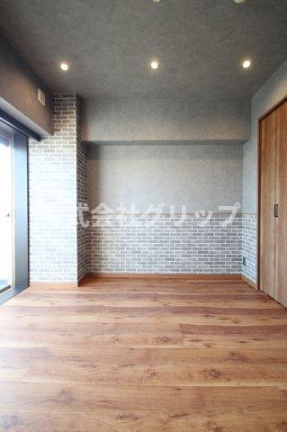 ナイスアーバン鶴見中央の居間・リビング