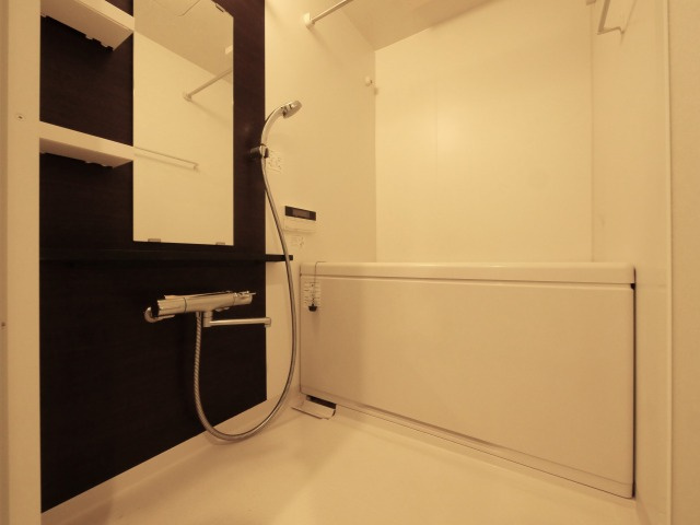 エステムコート難波Ⅳアトリの浴室