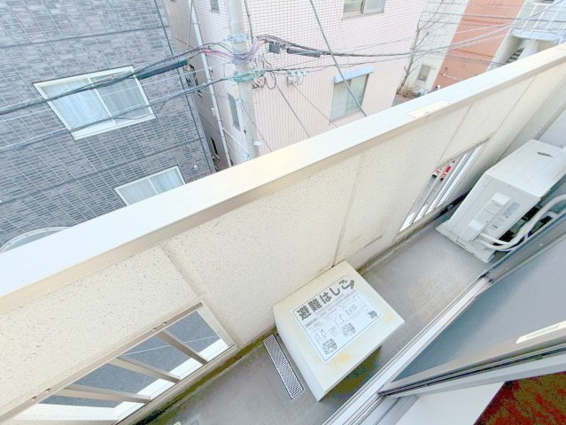 グリシーナ荻窪の居間・リビング|★防水パン付き室内洗濯機置き場★