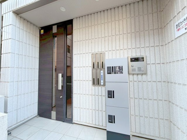グリシーナ荻窪のエントランス|★ＡＬＳＯＫ防犯カメラ設置★