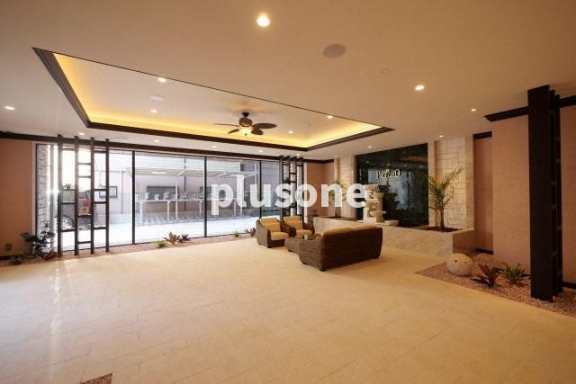 大阪市北区本庄東３丁目の賃貸マンションのロビー