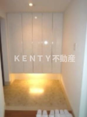 【玄関】 | JOYCE COURT | 明るい玄関です