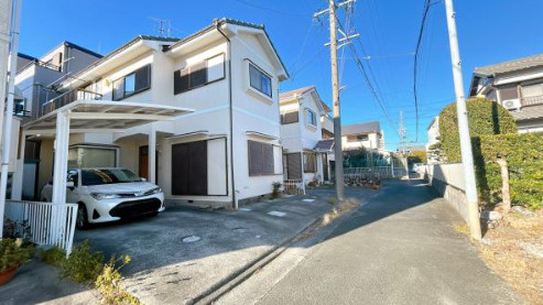 売中古戸建　中央区十軒町の前面道路含む現地写真
